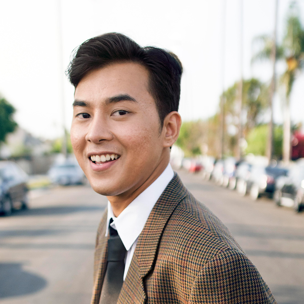 ý kiến Anh Văn Hùng về Thiết kế và thi công nội thất văn phòng tại Nội Thất Việt Thành