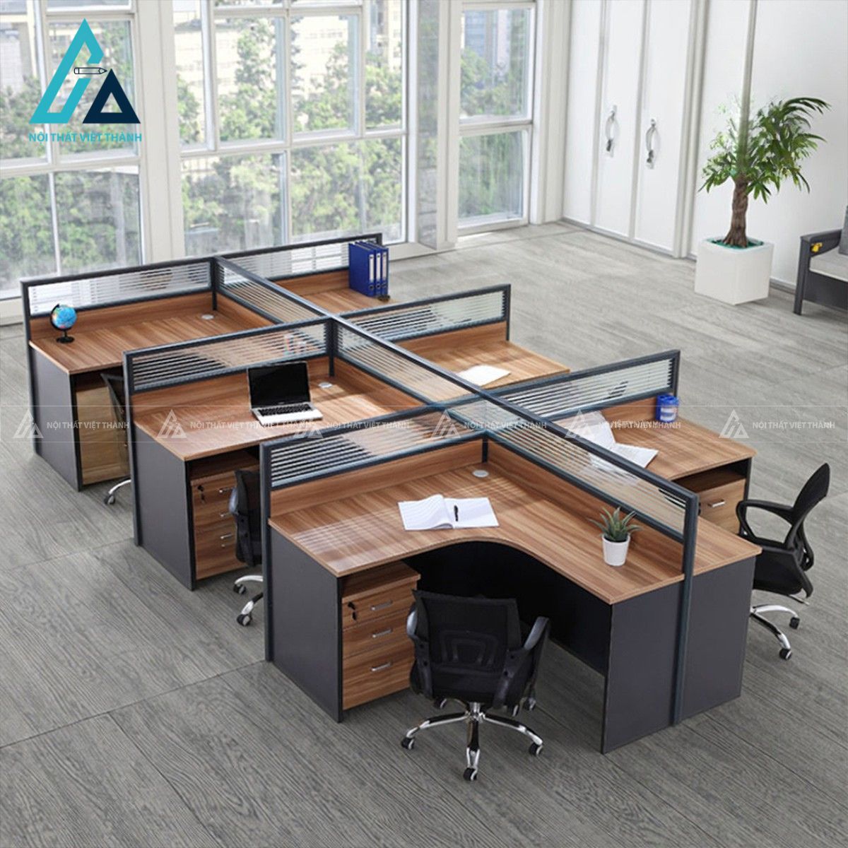 Bàn làm việc cụm nhiều chỗ vách ngăn gỗ công nghiệp cho văn phòng hiện đại 3