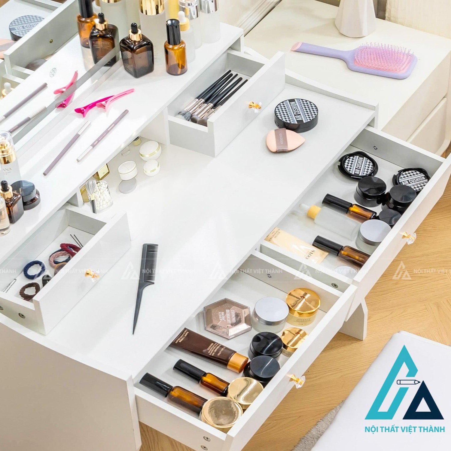 Bàn trang điểm MDF hiện đại kèm gương LED và 5 ngăn kéo tiện dụng 1
