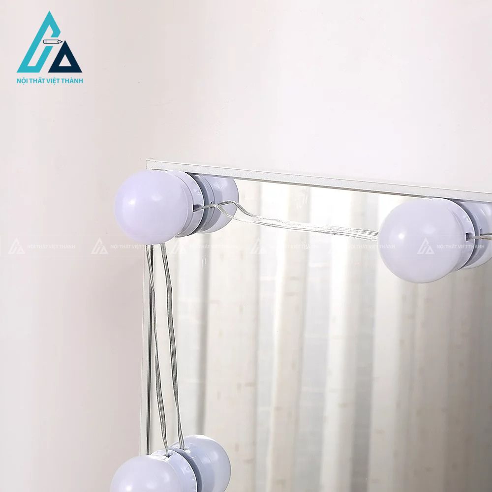 Bàn trang điểm MDF trắng gương LED kệ hông tiện ích kèm ghế 2