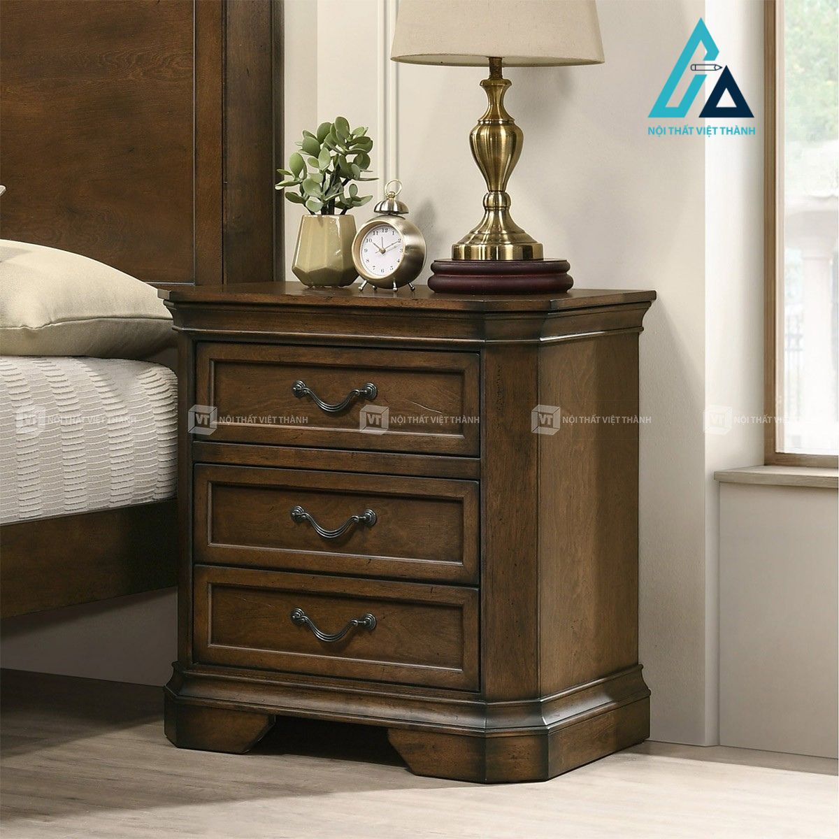 Combo nội thất phòng ngủ 4 món gỗ màu óc chó cổ điển 3