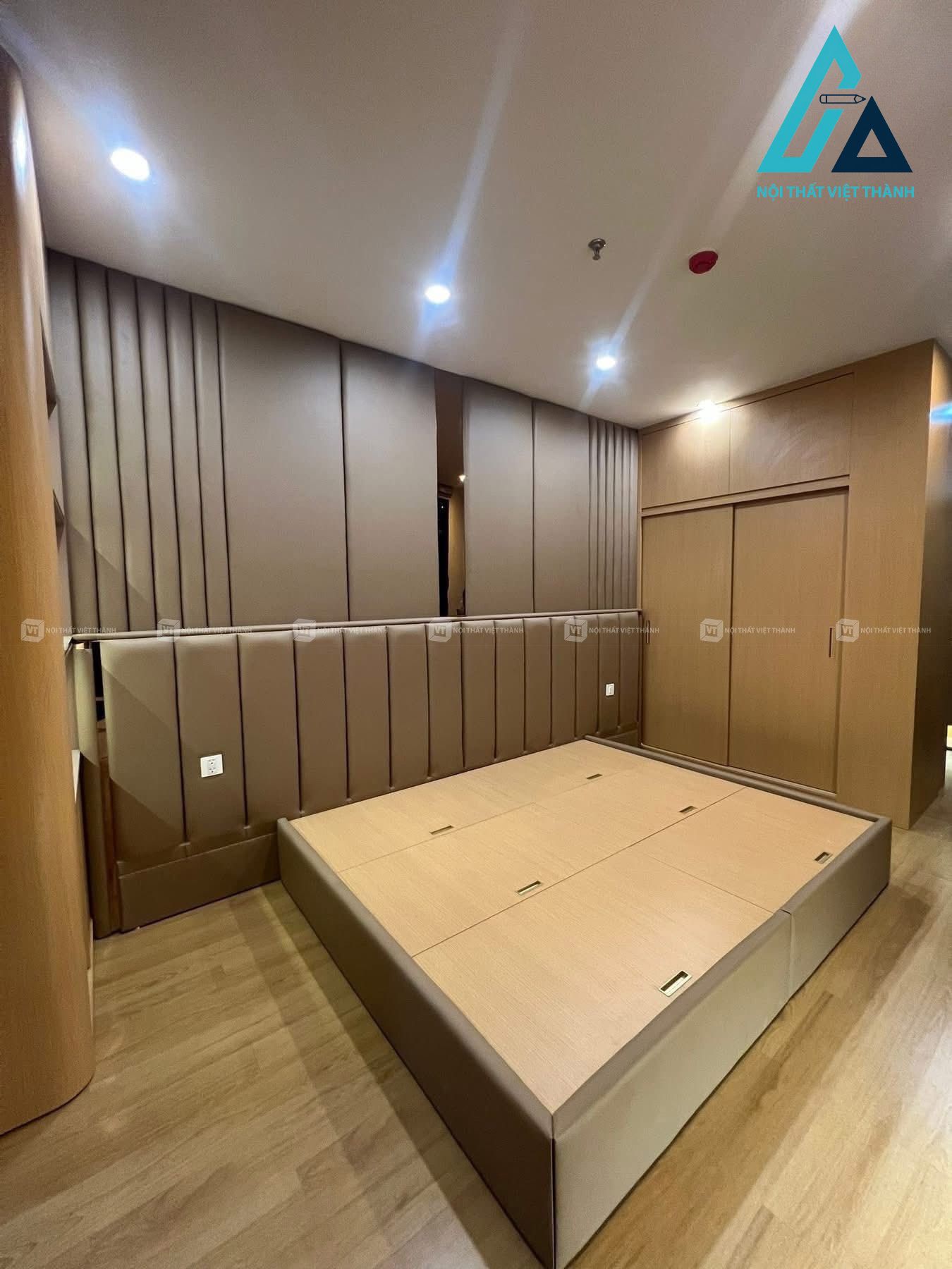 Thiết kế thi công nội thất phòng ngủ nhà phố phong cách hiện đại