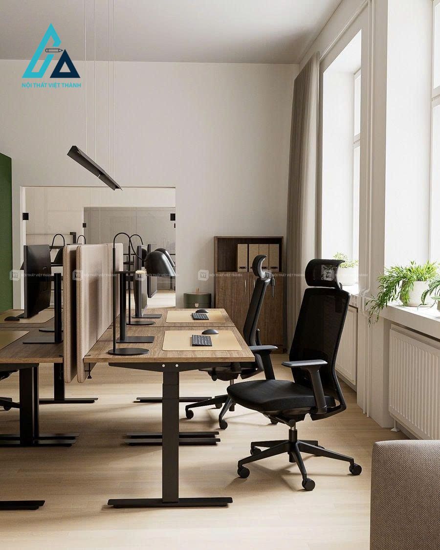 Thiết kế thi công nội thất văn phòng phòng làm việc nhân viên hiện đại chuyên nghiệp