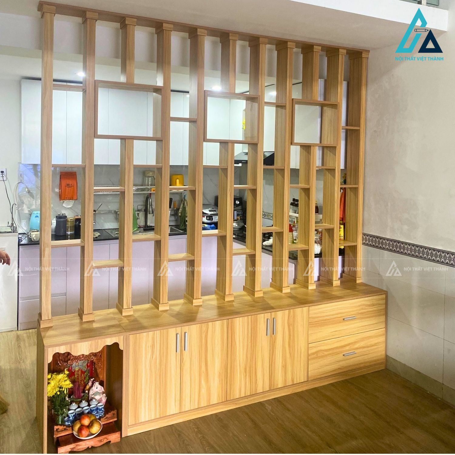 Mẫu vách ngăn trang trí phòng khách và bếp