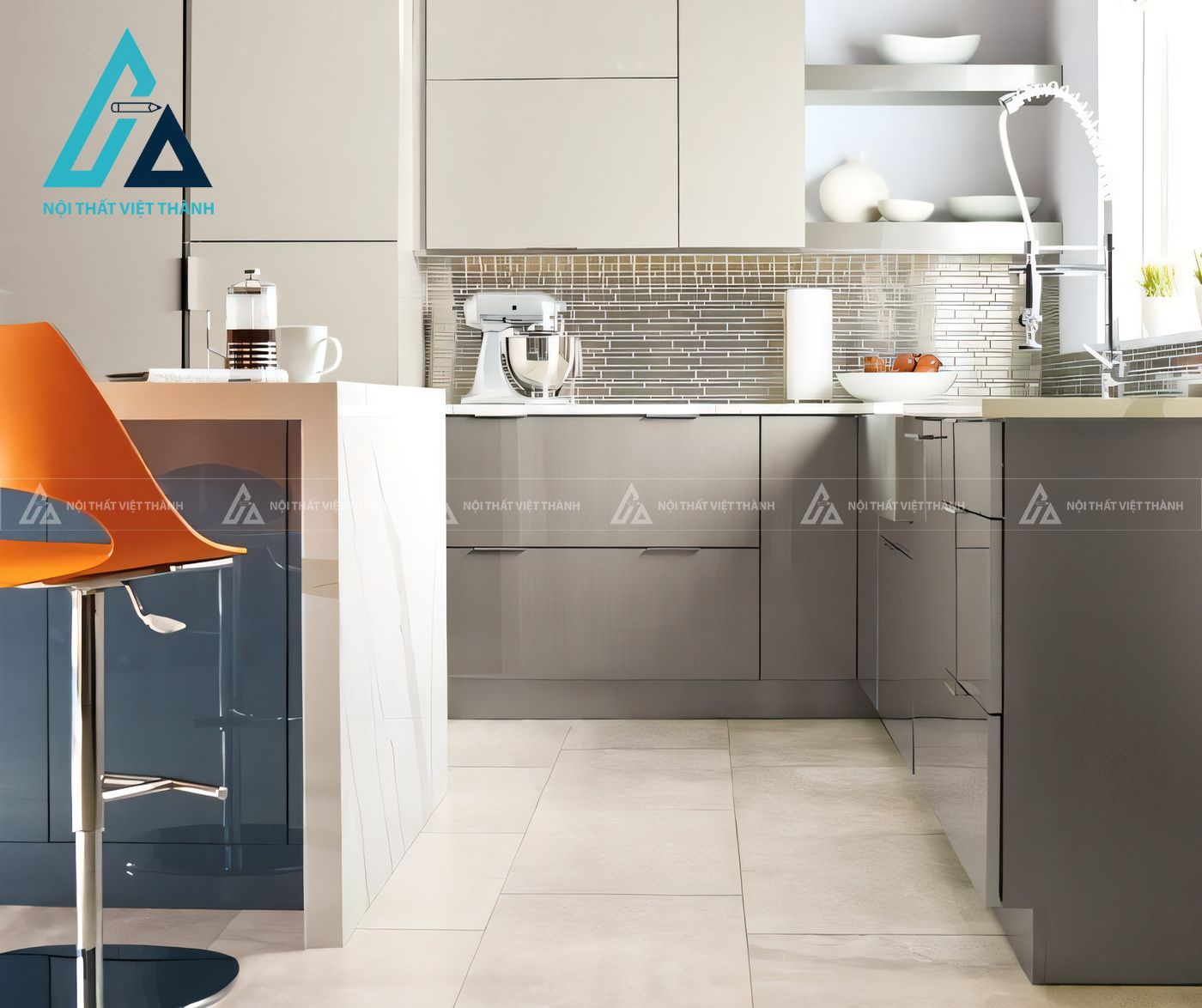 Tủ bếp Acrylic 3 màu kem xám xanh hiện đại bóng gương sang trọng