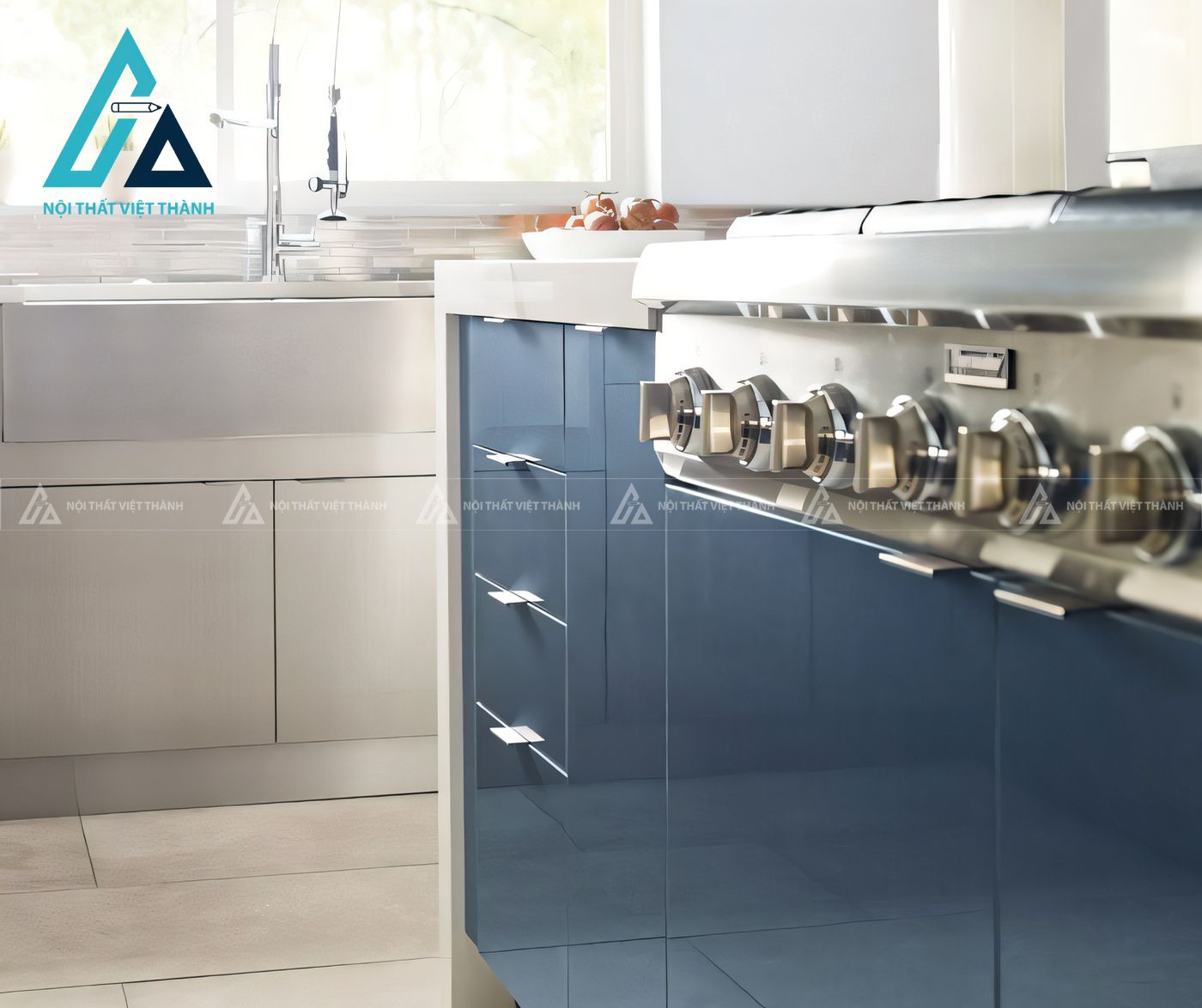 Tủ bếp Acrylic 3 màu kem xám xanh hiện đại bóng gương sang trọng 2