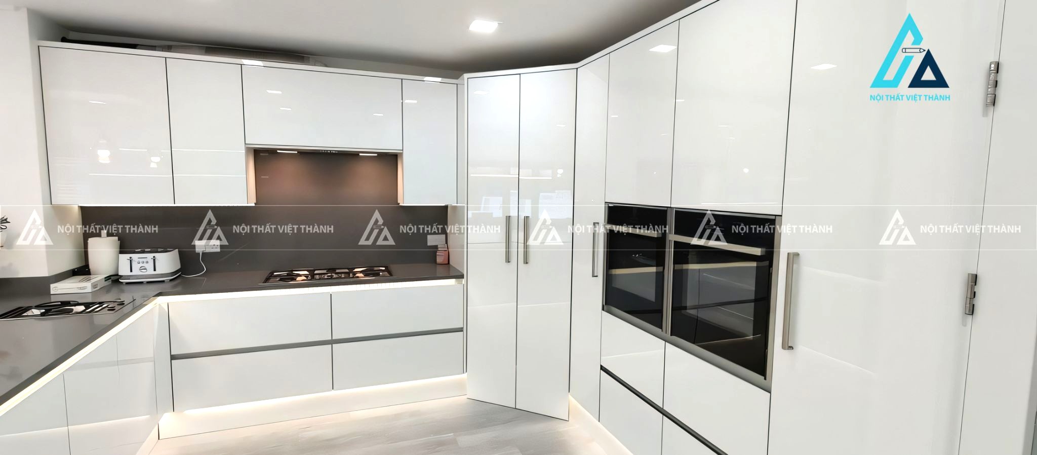 Tủ bếp Acrylic trắng bóng gương thiết kế hiện đại sang trọng 3