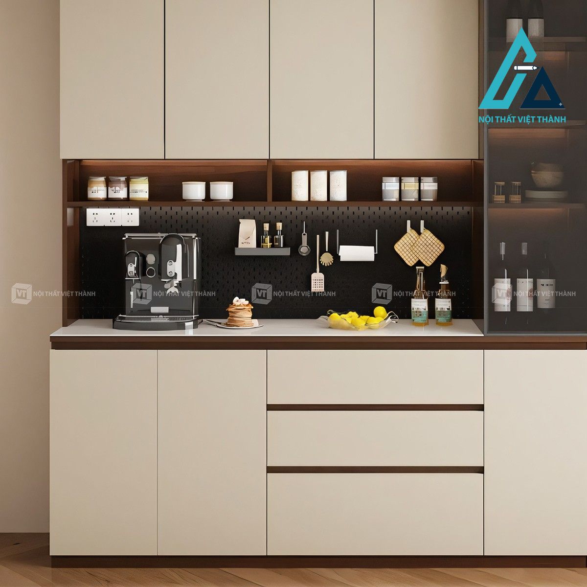 Tủ bếp MDF cánh kính màu khói hiện đại sang trọng