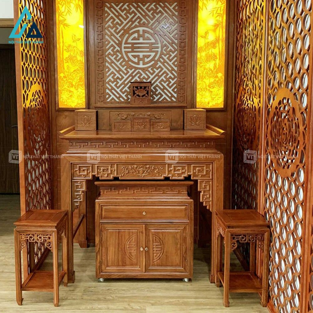 Vách ngăn phòng thờ gỗ tự nhiên hoa văn tròn nghệ thuật 1