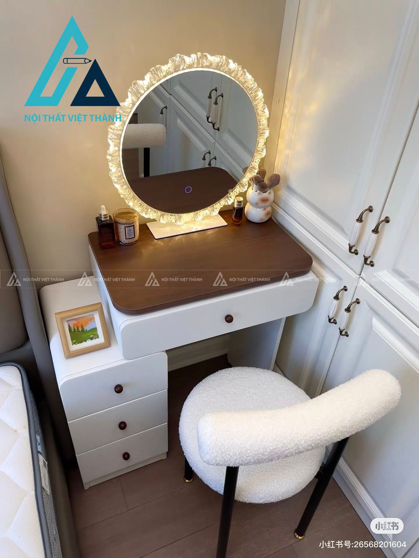 Bàn trang điểm nhiều ngăn tủ