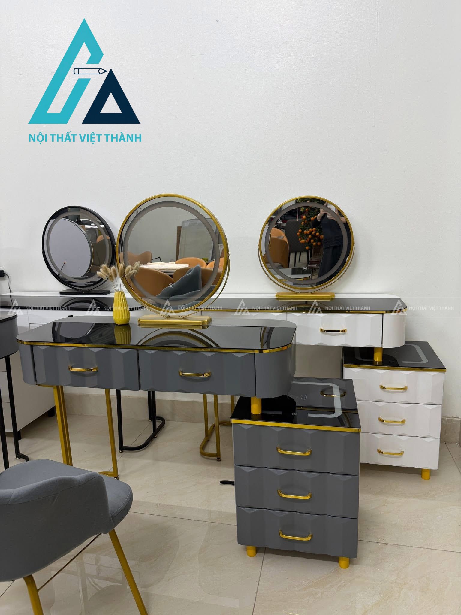 Cung cấp bàn trang điểm theo yêu cầu