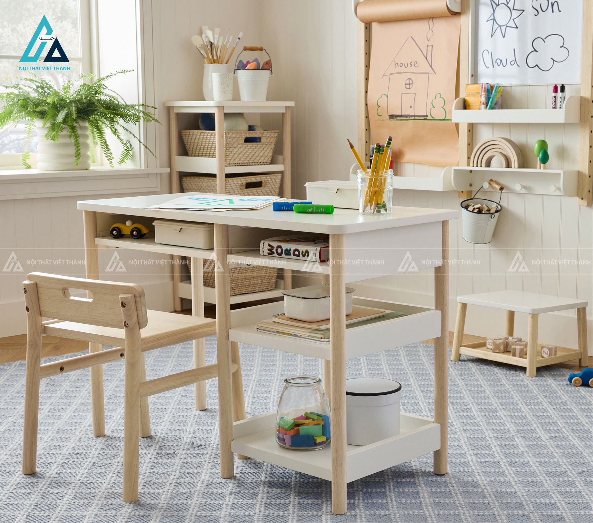 Bàn Học Sinh Tân Cổ Điển Thiết Kế Đơn Giản Chân Gỗ Trụ Điệu Đà
