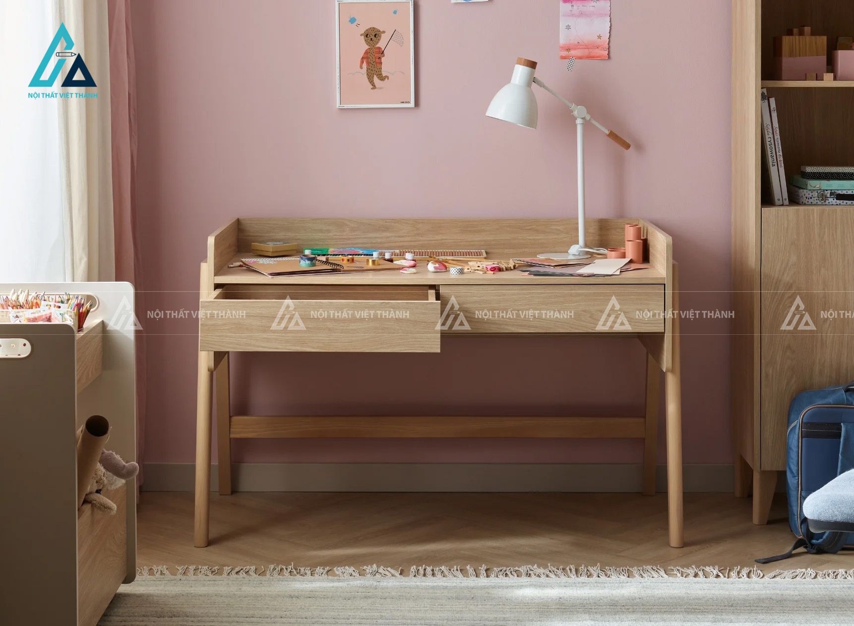 Bàn Học Sinh Gỗ Sồi Thiết Kế Gờ Chắn Ba Cạnh Chống Rơi Đồ
