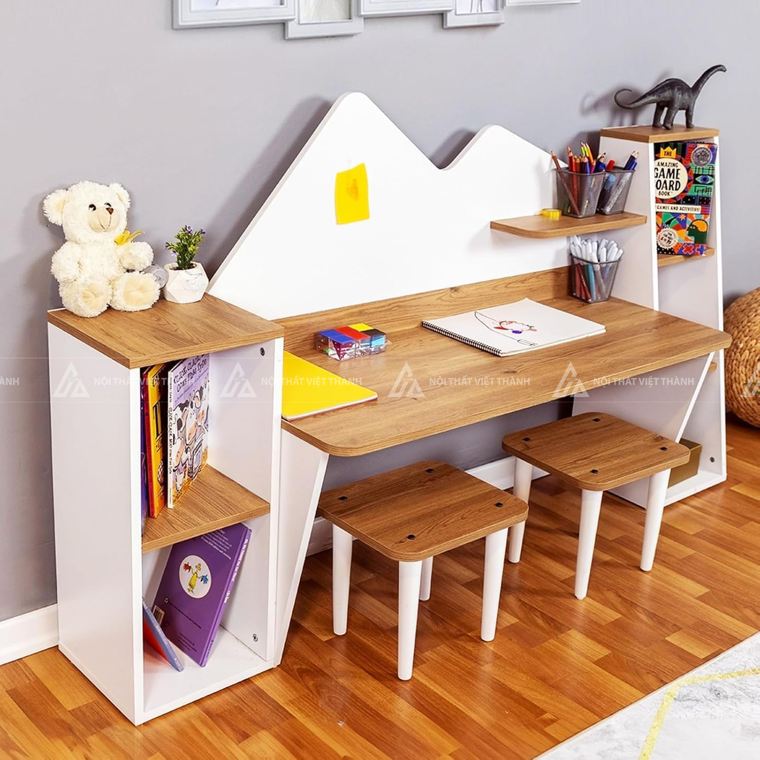 Bàn Học Sinh Ngộ Nghĩnh Cho Bé Với Hệ Kệ Sách Đối Xứng 4
