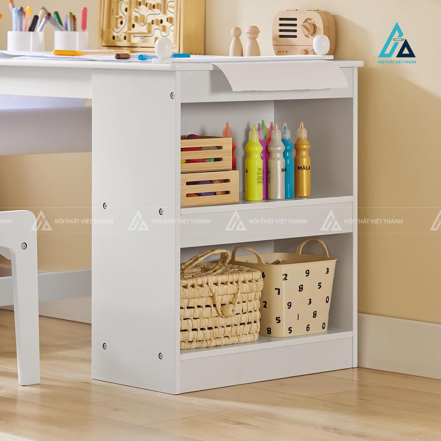 Bàn Học Sinh Có Kệ Mở Bên Hông Đựng Đồ Thủ Công Và Sách Vở 1