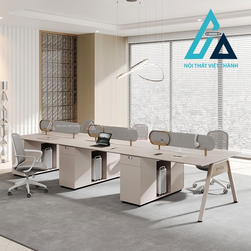 Bàn Làm Việc Nhân Viên Thiết Kế Hiện Đại Mang Lại Sự Gọn Gàng