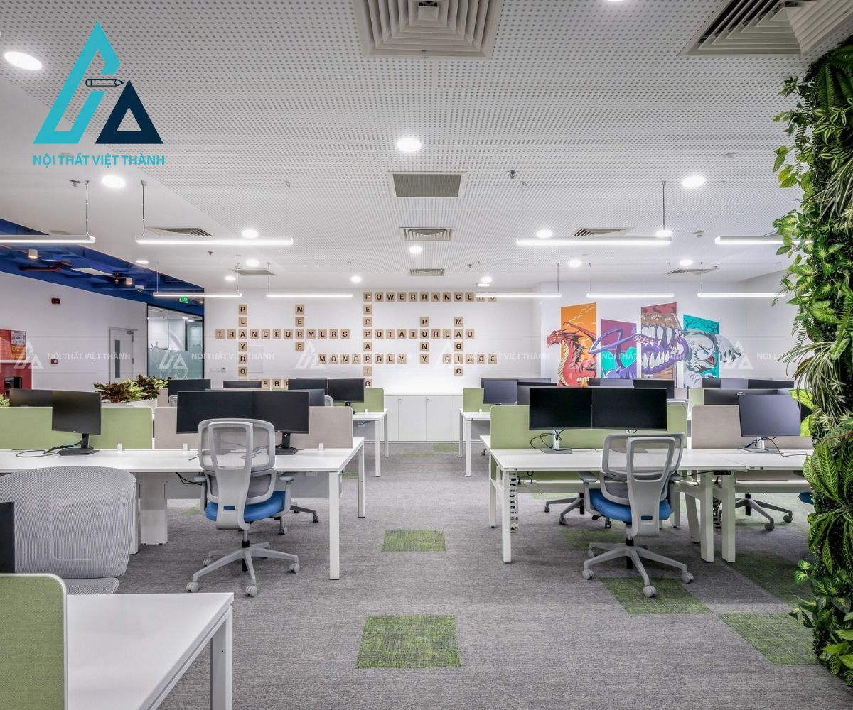 Bố trí bàn theo dãy song song tạo lối đi thông thoáng