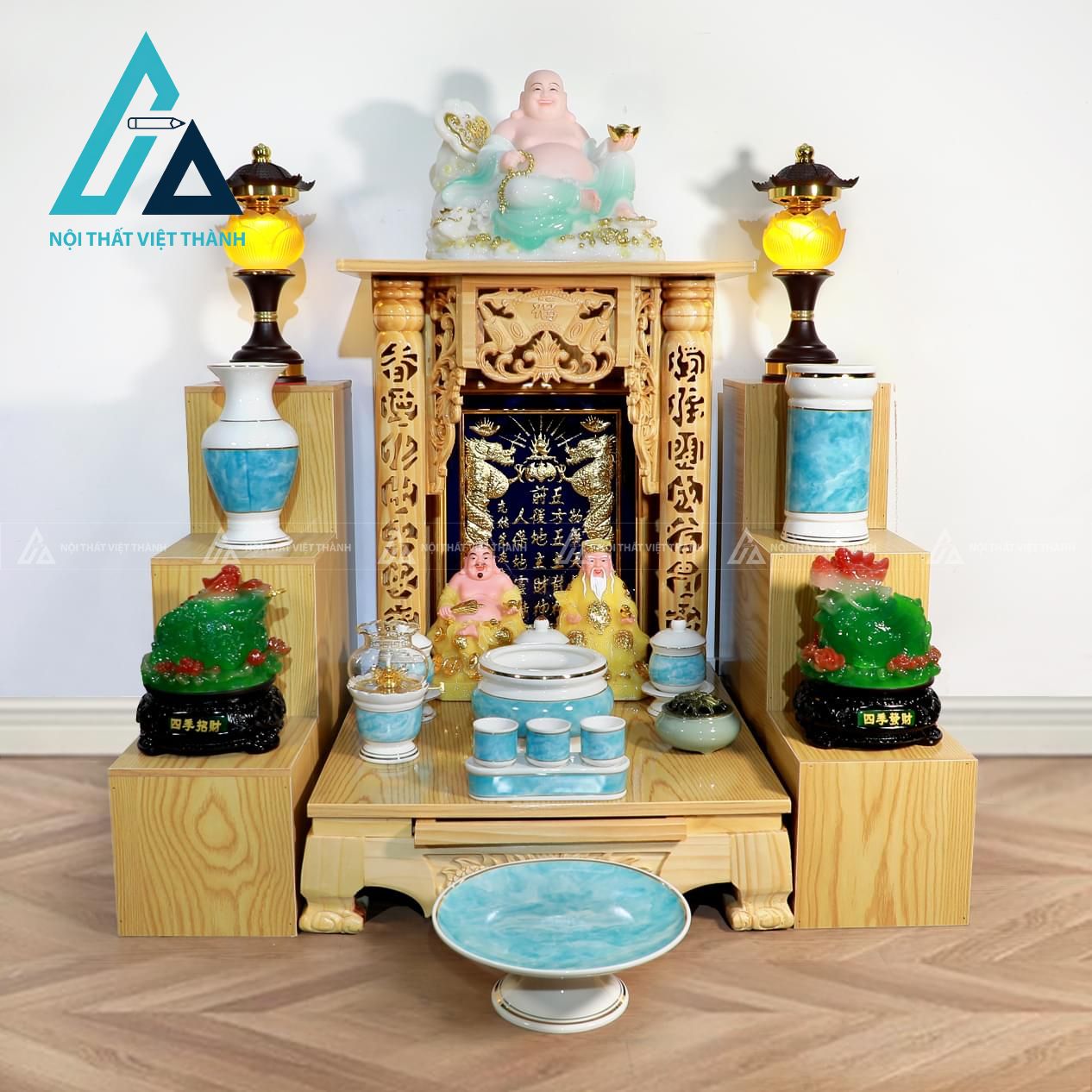 Không di chuyển bàn thờ thần tàI tùy tiện