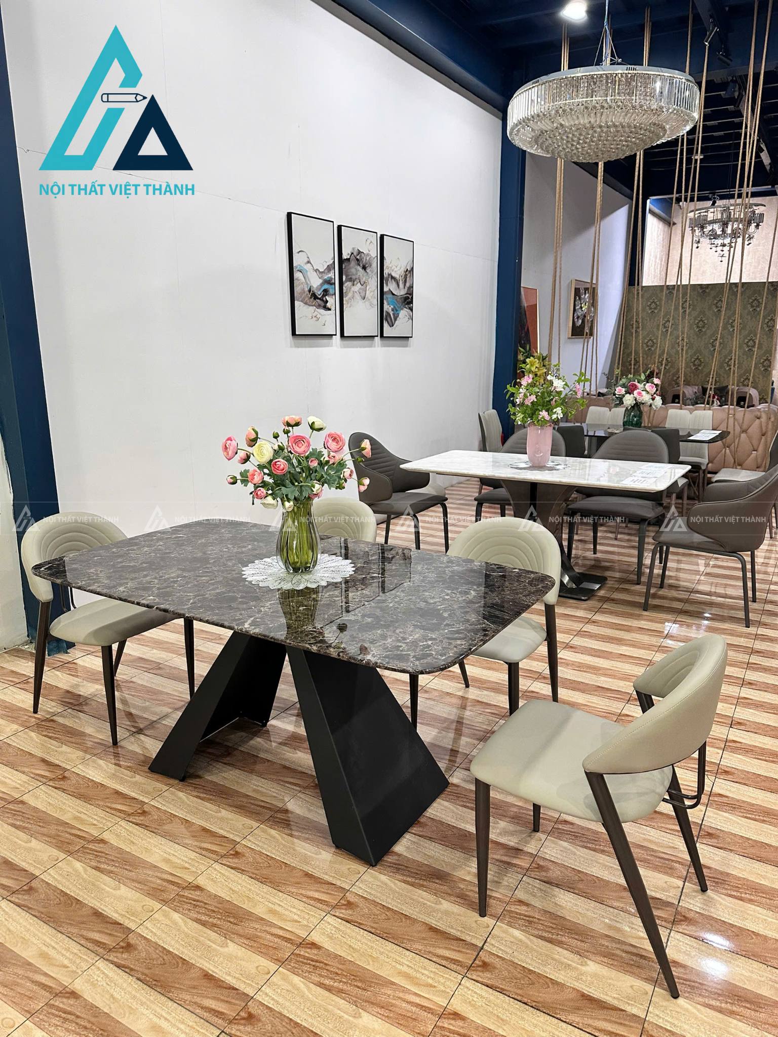 Bộ Bàn Ăn Mặt Đá Nhân Tạo Chân Kim Loại Bọc Da Thiết Kế Hiện Đại 1