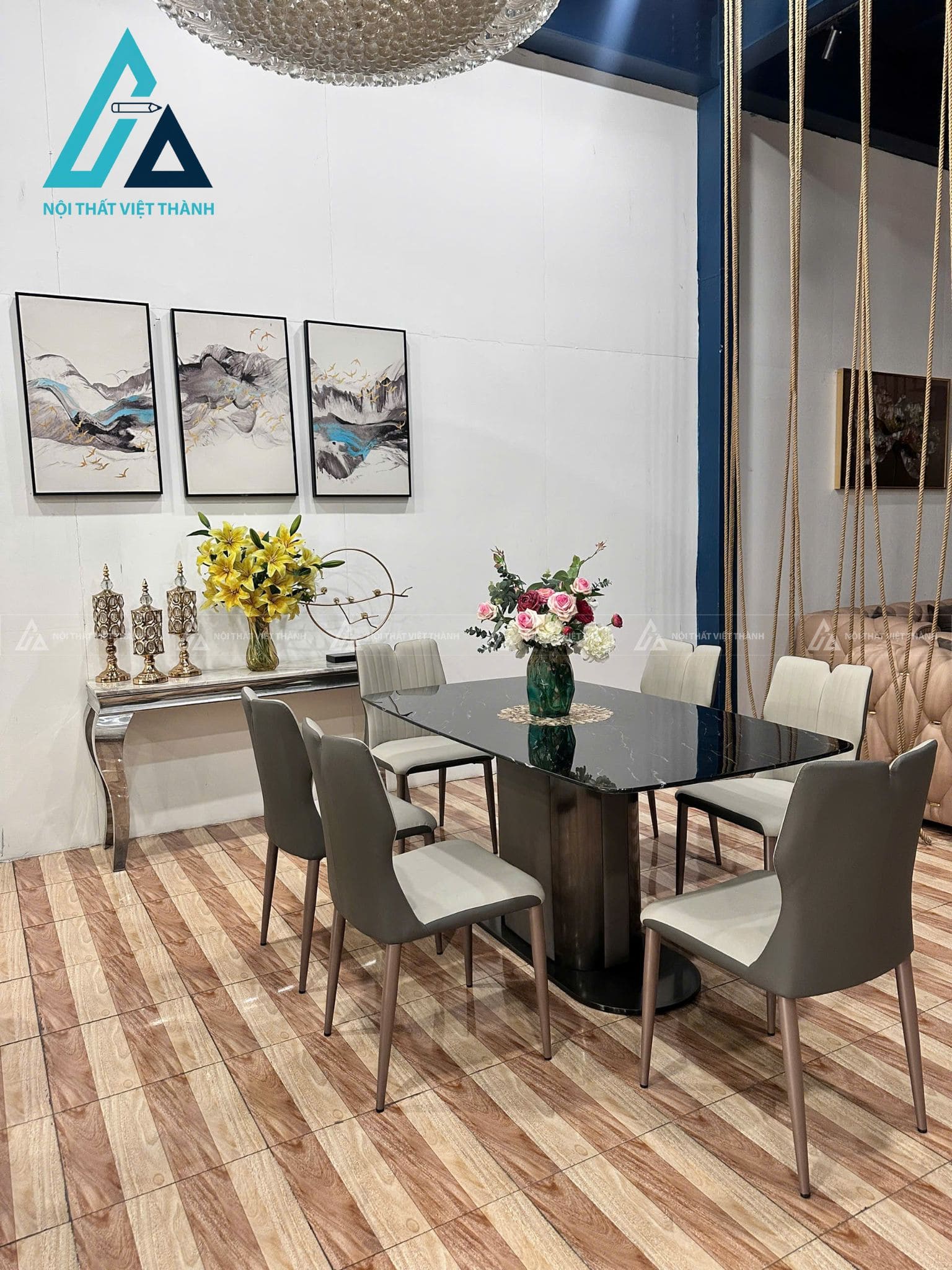 Bộ Bàn Ăn Mặt Đá Ceramic Sang Trọng Chân Kim Loại Mạ Tím Tinh Tế 1