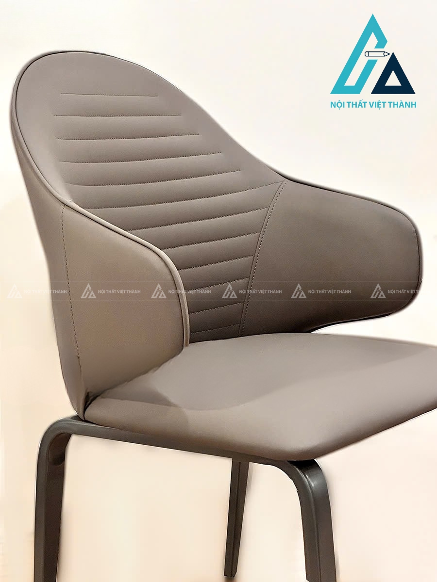 Bộ Bàn Ăn Mặt Đá Tự Nhiên Chân Thép Carbon Phong Cách Hiện Đại 3