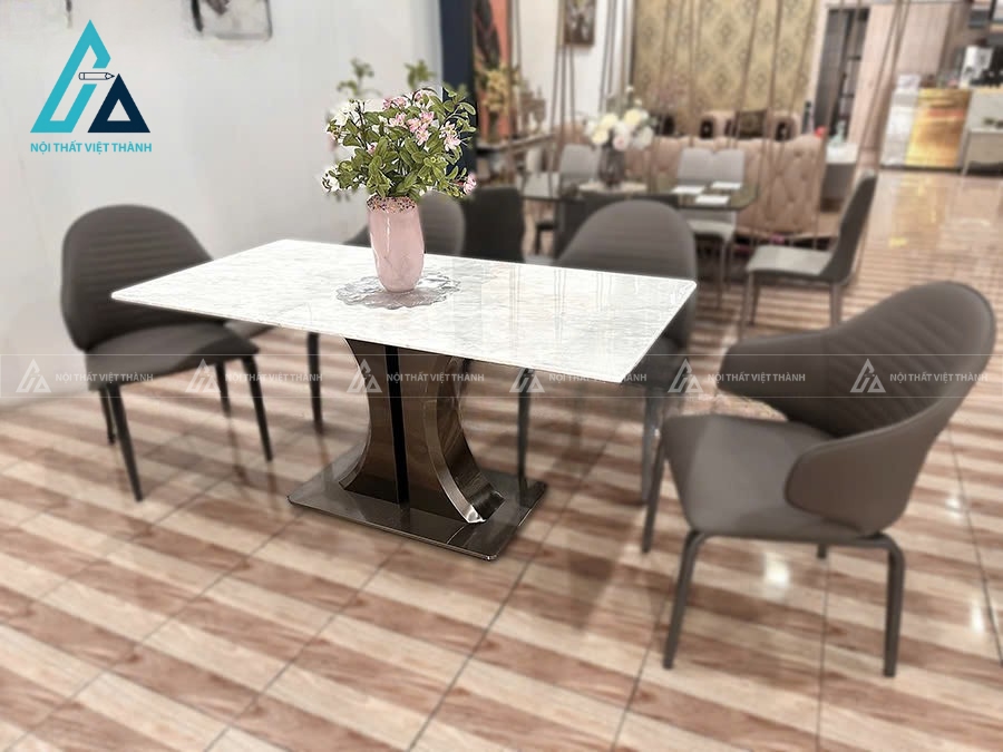 Bộ Bàn Ăn Mặt Đá Tự Nhiên Chân Thép Carbon Phong Cách Hiện Đại 4