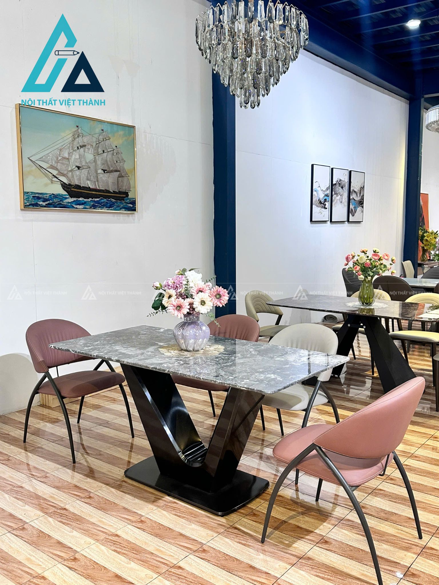 Bộ Bàn Ăn Mặt Đá Tự Nhiên Chân Thép Carbon Kèm Ghế Bọc Da 5