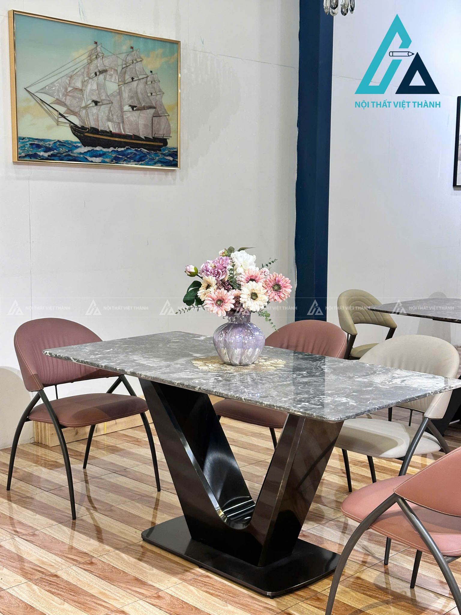 Bộ Bàn Ăn Mặt Đá Tự Nhiên Chân Thép Carbon Kèm Ghế Bọc Da 7