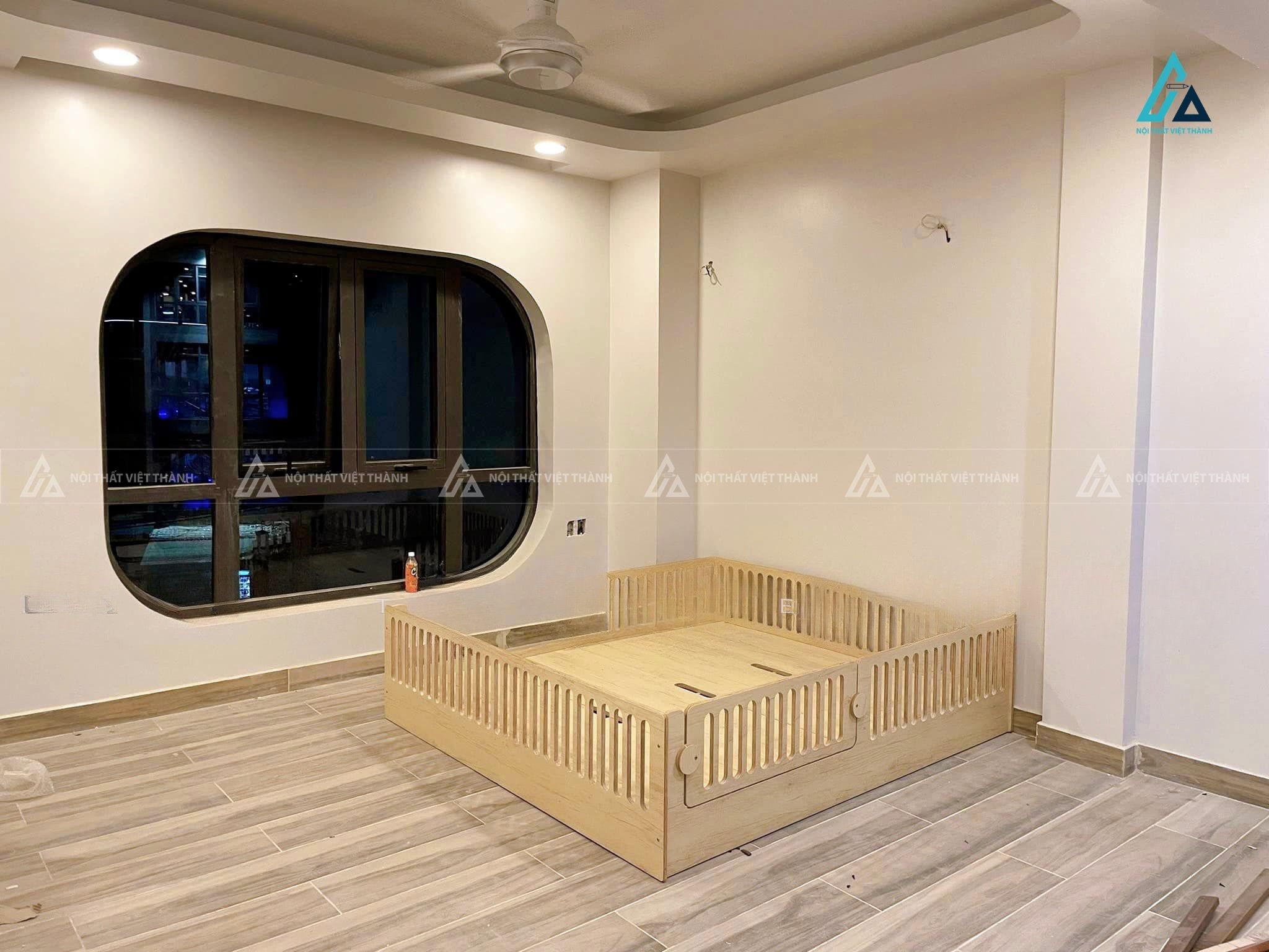 Combo Giường Quây Cũi Trẻ Em Hiện Đại Với Rào Chắn An Toàn Và Tủ Đựng Đồ Đa Năng 2