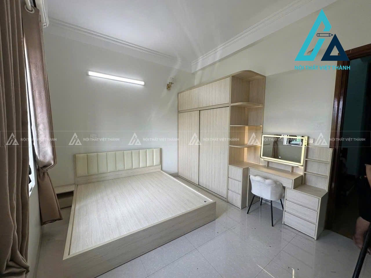 Giường ngủ gỗ công nghiệp bệt phong cách tối giản