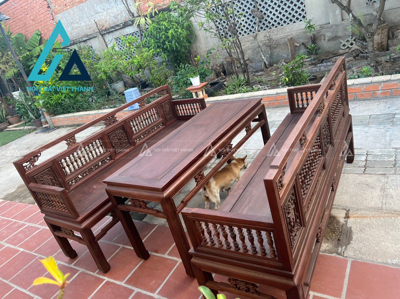 Salon gỗ ghế dài truyền thống