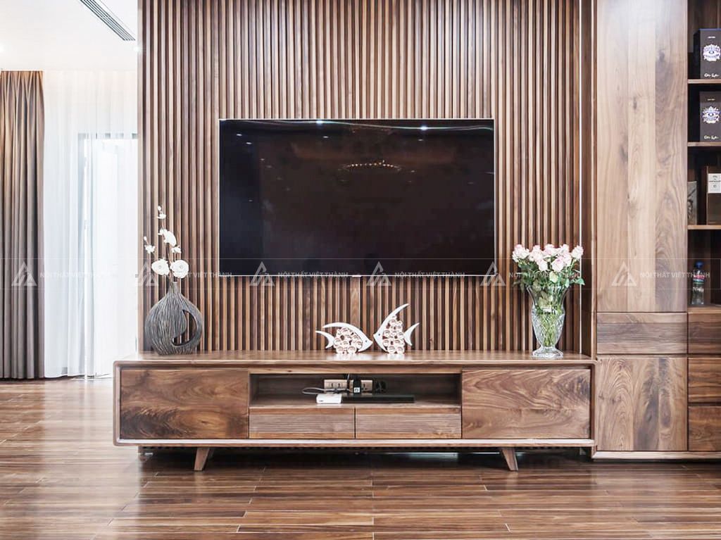 Thiết kế và thi công kệ tivi gỗ tự nhiên tinh tế, độ bền vượt thời gian