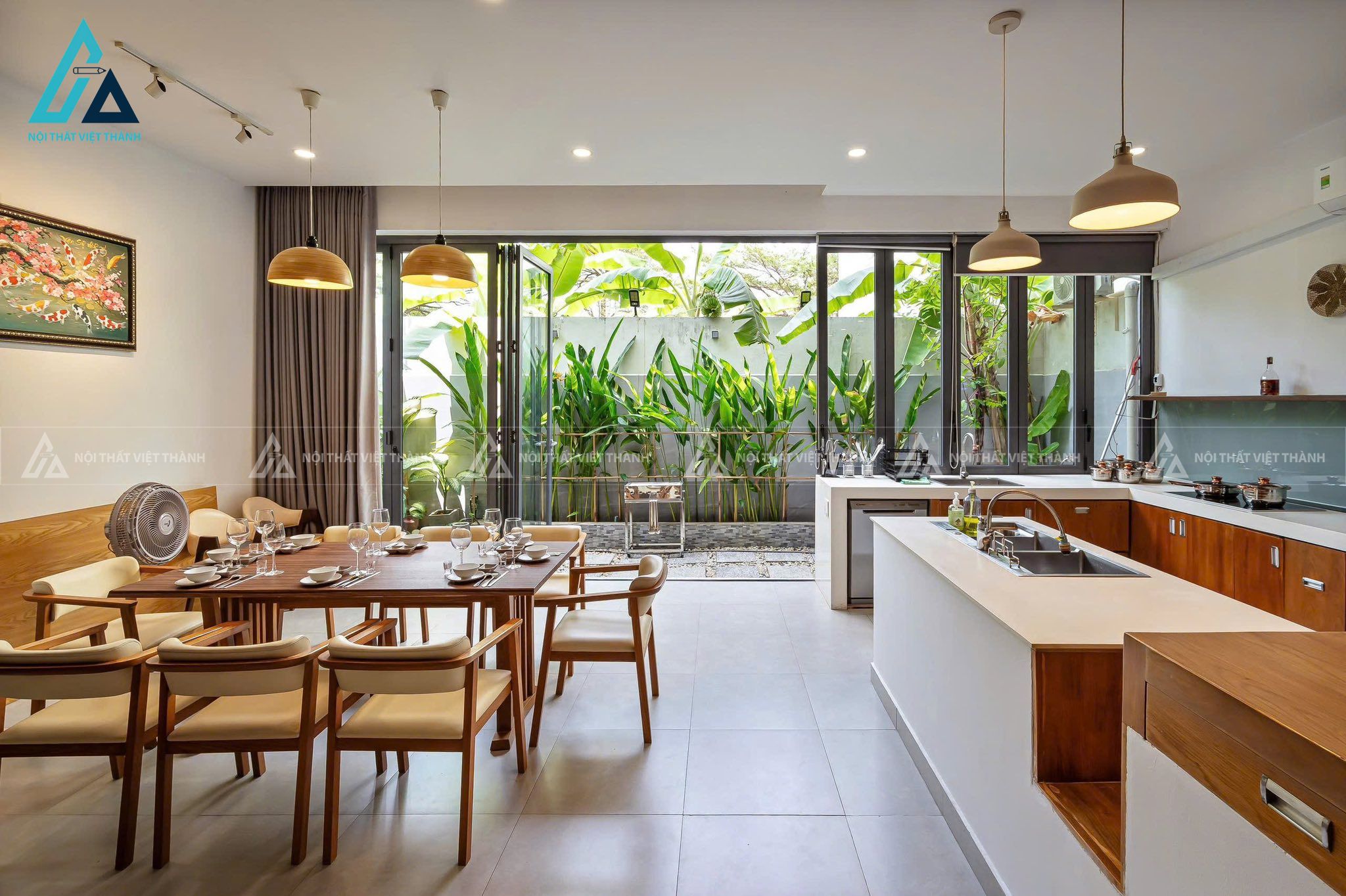 Không gian phòng bếp biệt thự tiện nghi