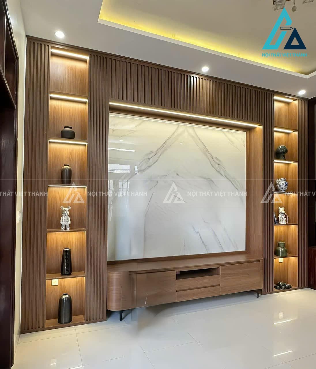 Vách ngăn kệ tivi với hệ đèn led và kệ trang trí