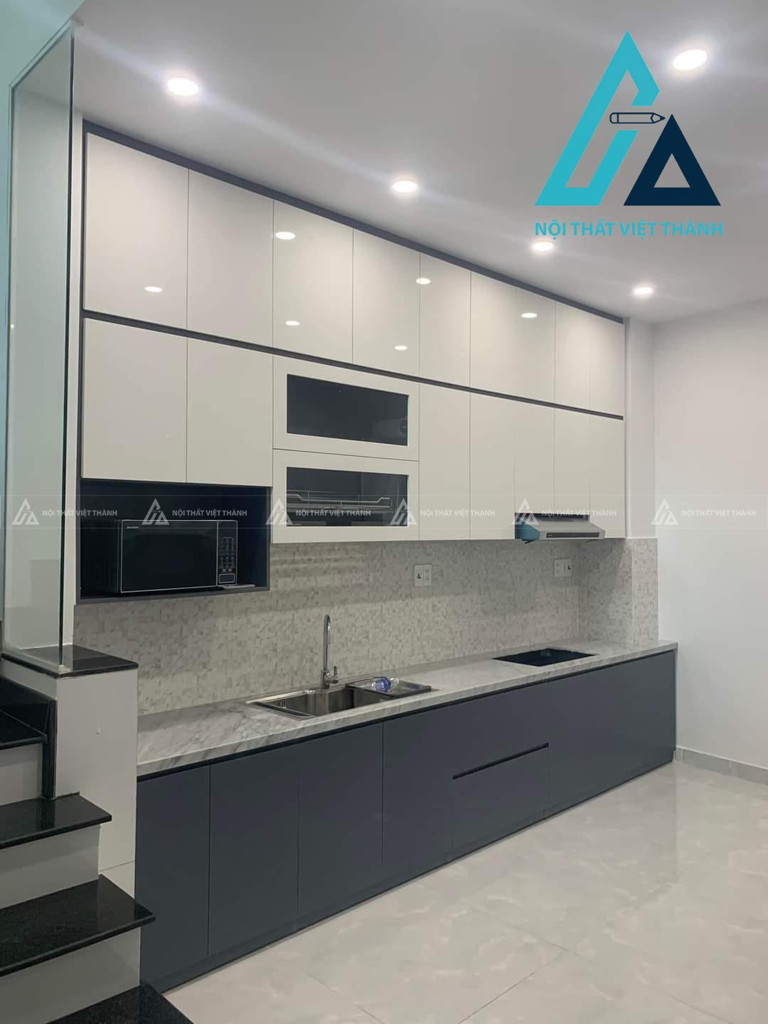 Không gian bếp trở nên gọn gàng và liền mạch