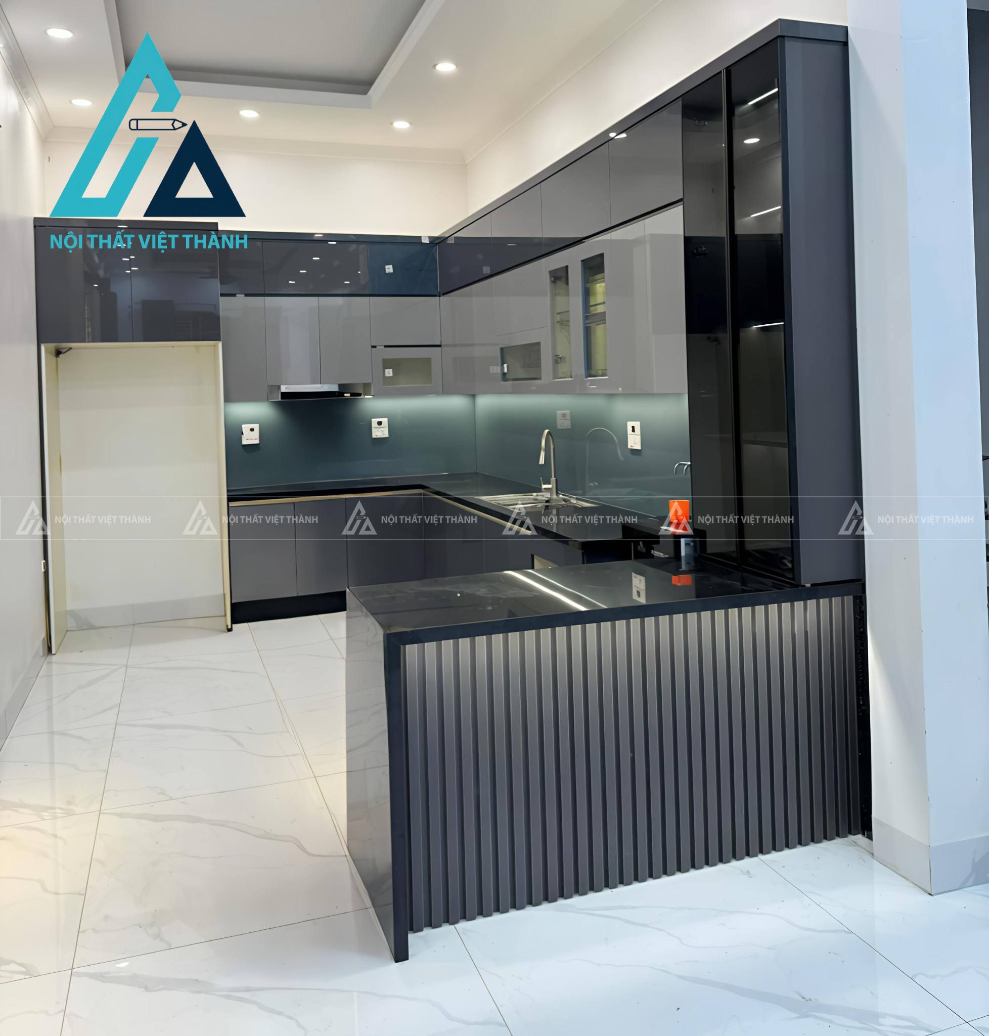 Tủ bếp Acrylic theo yêu cầu