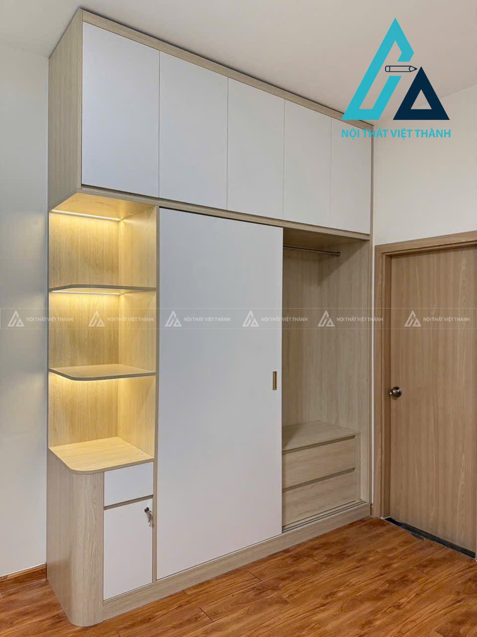 Tủ quần áo có kệ