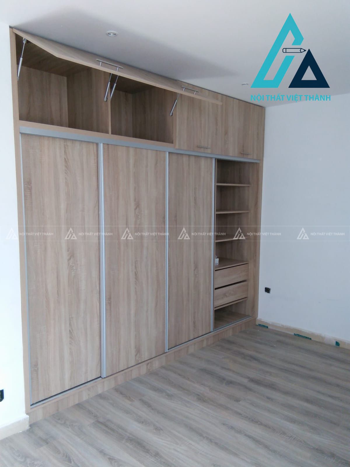 Tủ quần áo cửa lùa theo yêu cầu