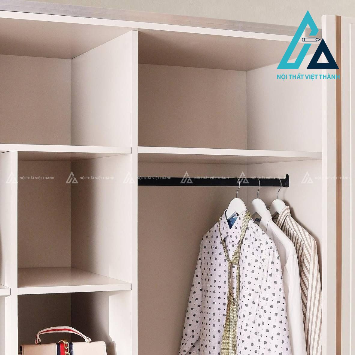 Tủ quần áo cửa lùa gương MDF màu kem hiện đại sang trọng 4