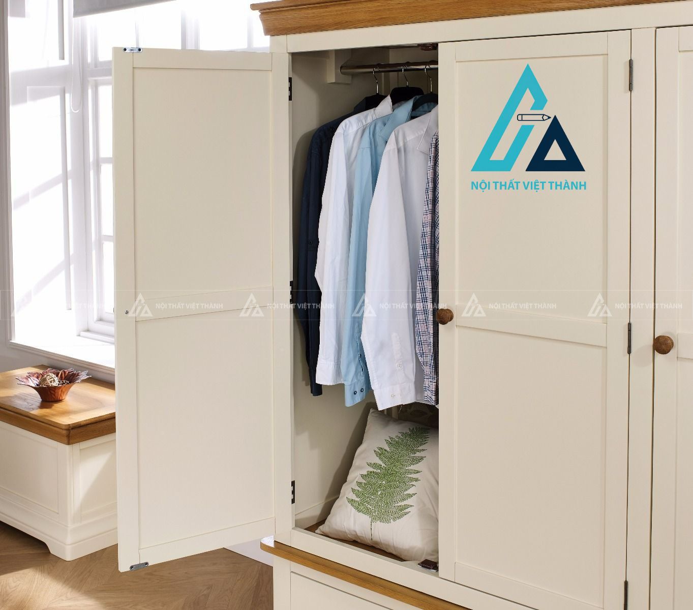 Tủ quần áo gỗ sồi 3 cánh sơn kem cao cấp phong cách cổ điển thanh lịch 3
