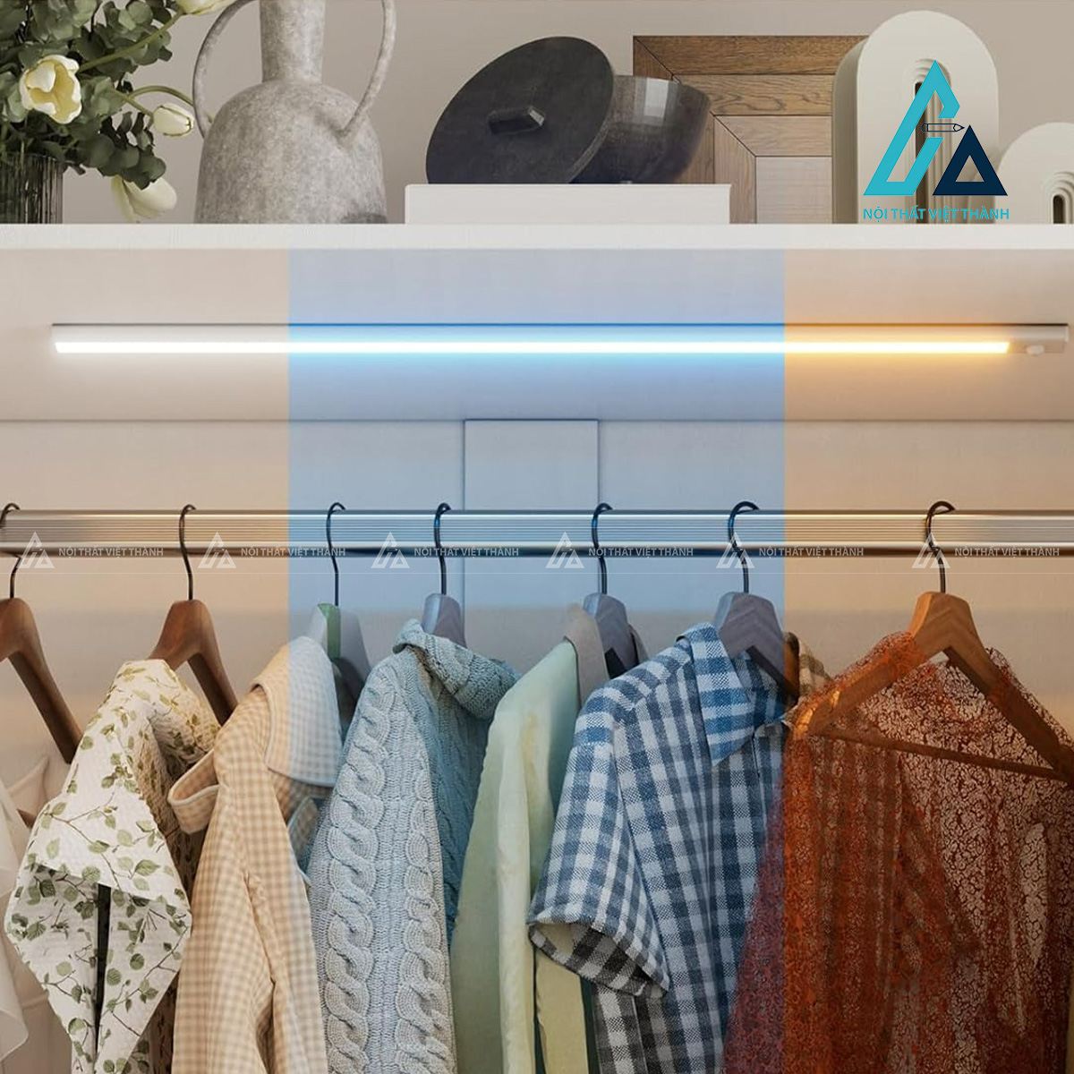 Tủ quần áo MDF 2 cánh kính hiện đại có ngăn kéo và đèn LED tiện lợi 3