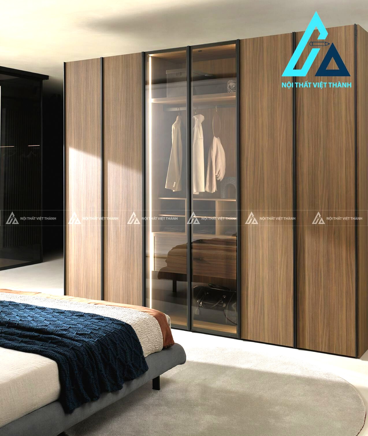 Tủ quần áo MDF cánh kính nâu khói vân óc chó sang trọng hiện đại