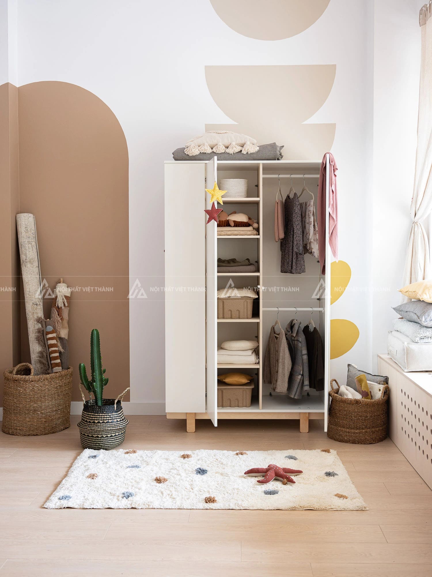 Tủ Quần Áo Trẻ Em Màu Trắng Thiết Kế 3 Cánh Tối Giản Với Hệ Thống Ngăn Kệ Lưu Trữ Đa Năng Cho Bé 2