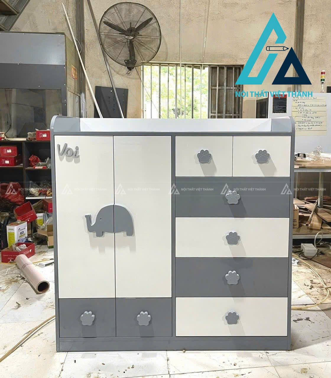 Cân đối tủ với kích thước phòng