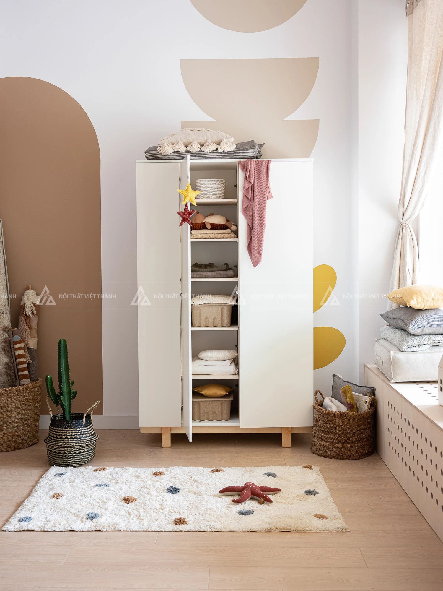 Tủ Quần Áo Trẻ Em Màu Trắng Thiết Kế 3 Cánh Tối Giản Với Hệ Thống Ngăn Kệ Lưu Trữ Đa Năng Cho Bé 3