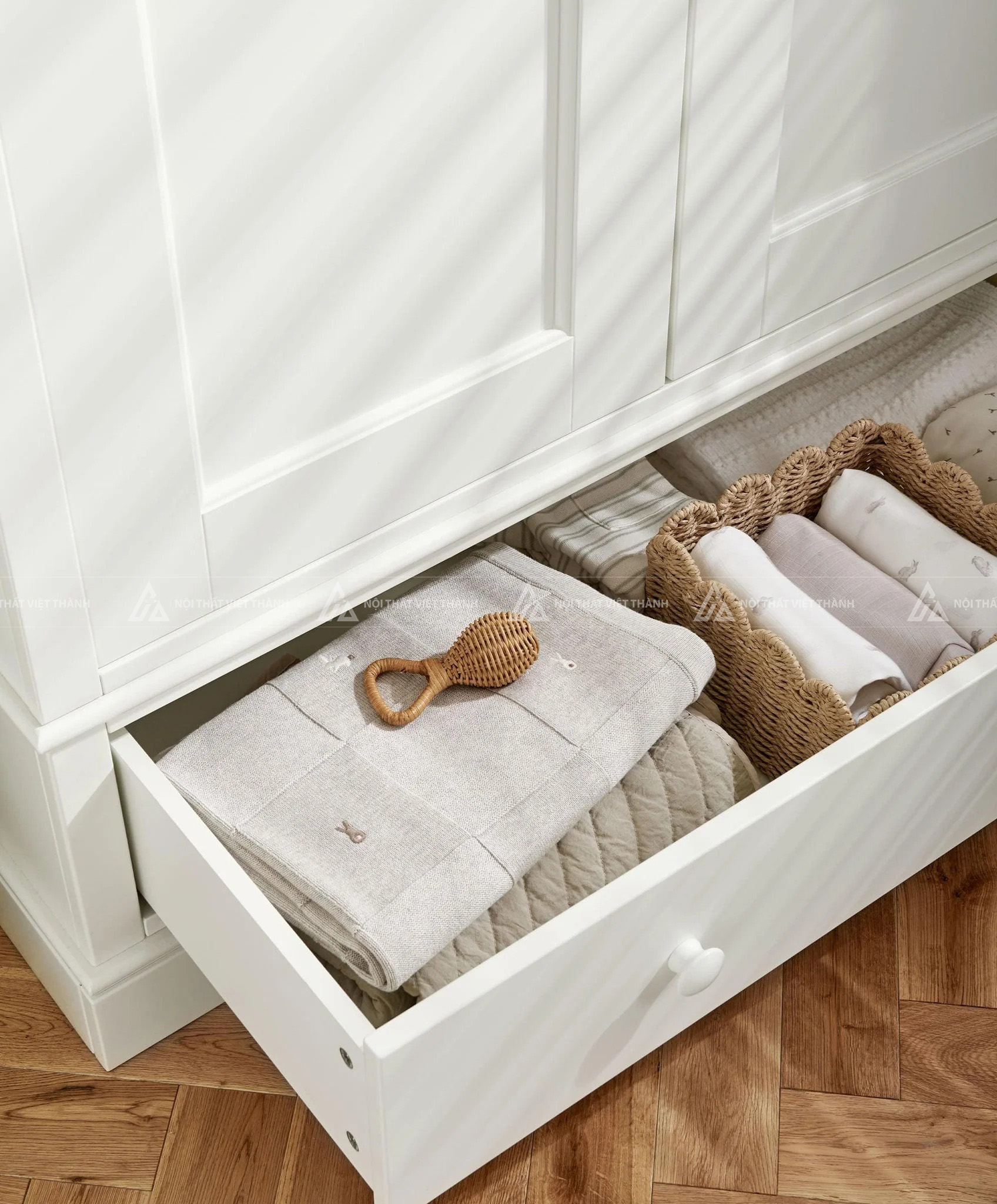 Tủ Quần Áo Trẻ Em Thiết Kế 2 Cánh Mở Kết Hợp Kệ Trang Trí Và Ngăn Kéo Tiện Dụng 5