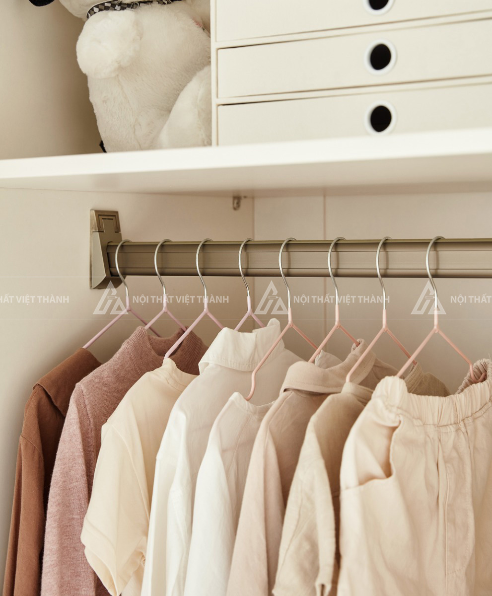Tủ Quần Áo Trẻ Em 3 Cánh Hiện Đại Màu Kem Phối Núm Tay Cầm Tròn Đa Sắc Độc Đáo 5