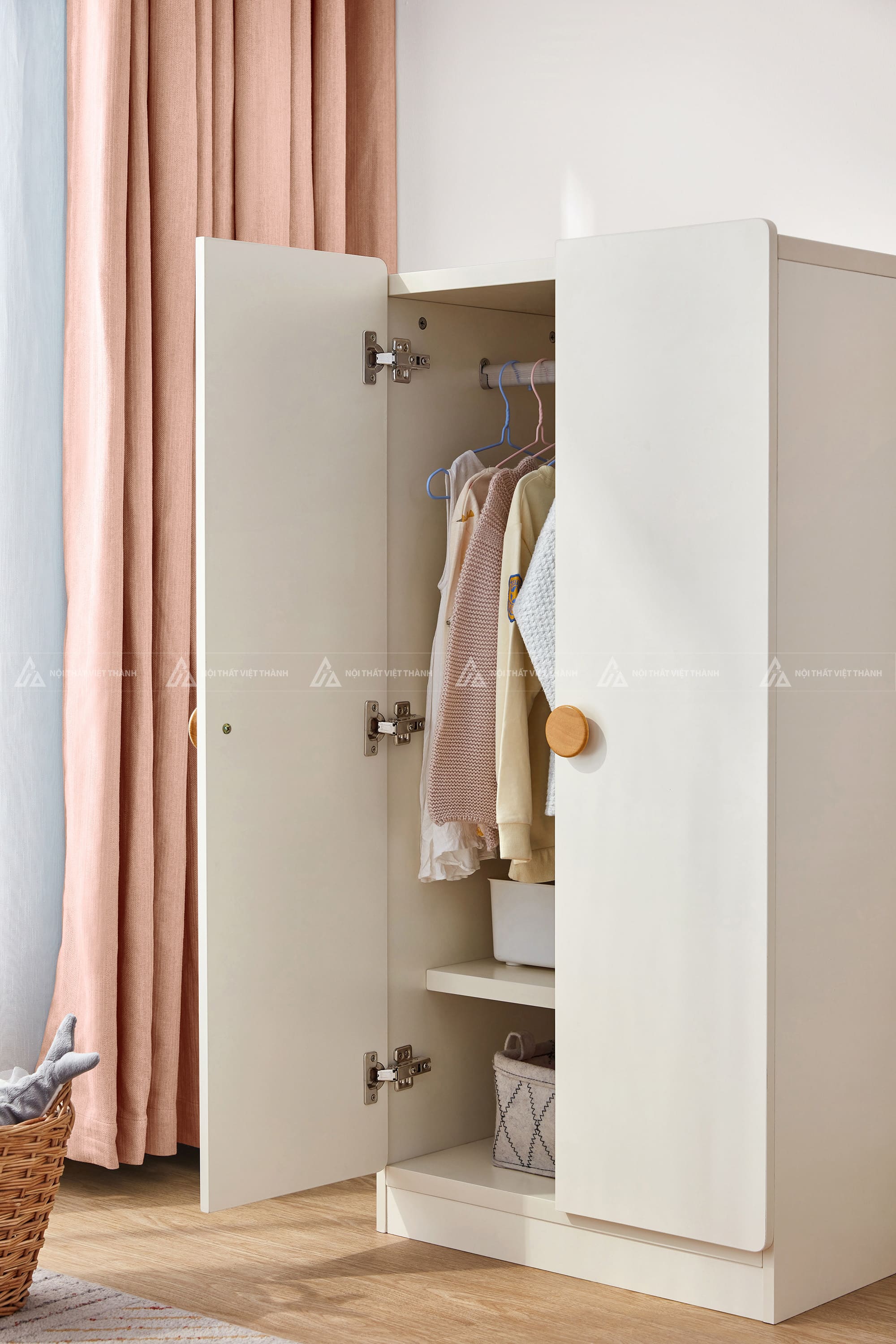 Tủ Quần Áo Trẻ Em Hai Cánh Tối Giản Thiết Kế Bo Góc Và Tay Nắm Gỗ Tròn Sang Trọng 6