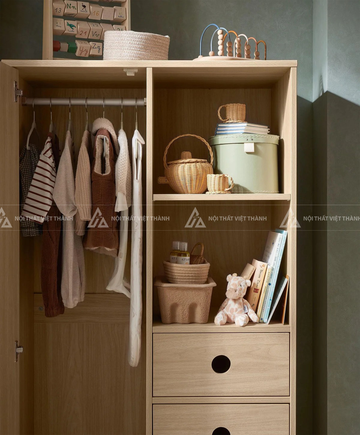 Tủ Quần Áo Trẻ Em Thiết Kế Cánh Nan Sọc Kết Hợp Kệ Trang Trí Và Ngăn Kéo Tay Nắm Tròn 6