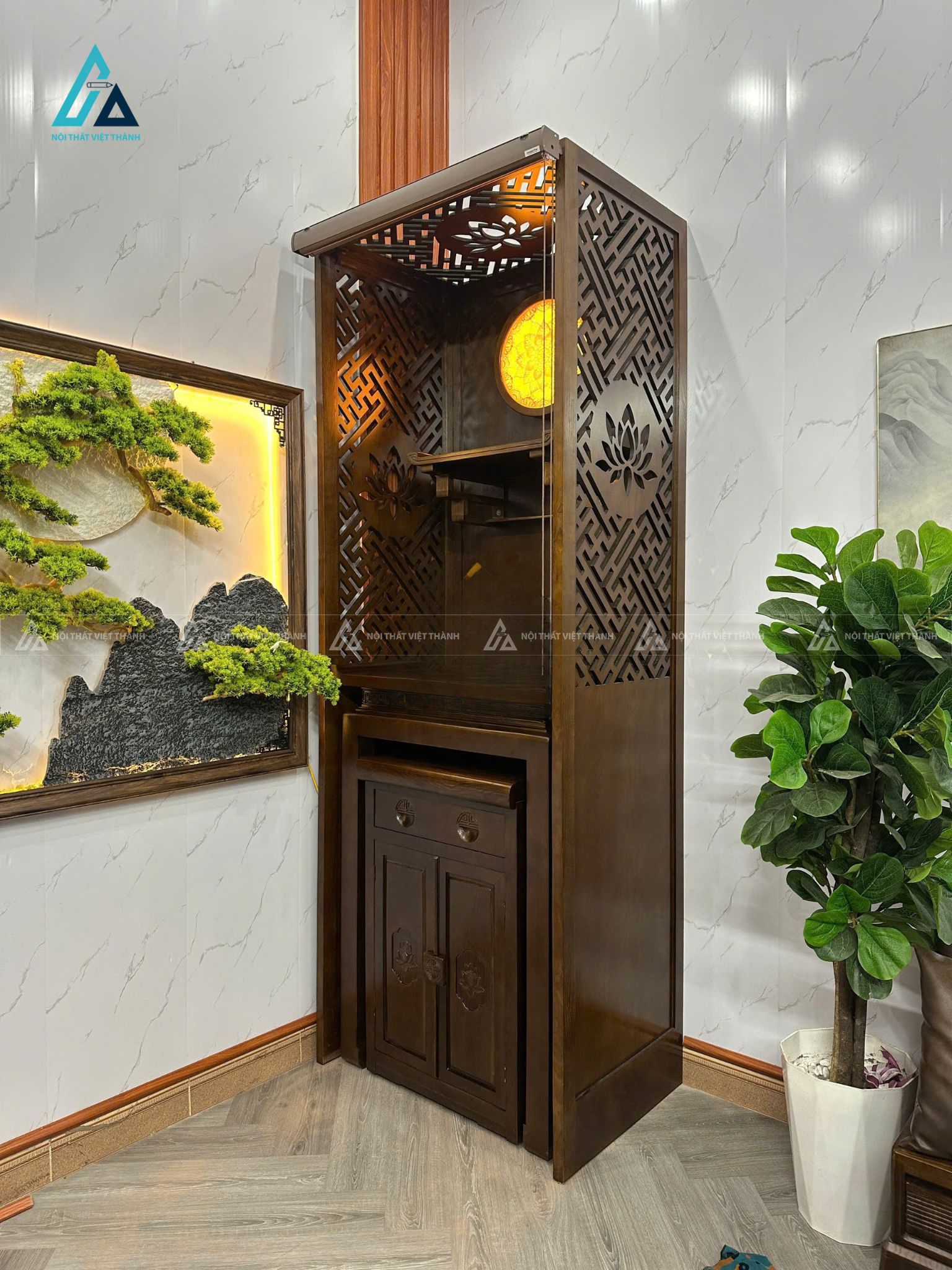Mẫu Bàn Thờ Đứng Kết Hợp Bàn Thờ Treo Tường Và Vách Ngăn Trang Trí 1